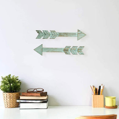 Green Wood Decor Arrows Sign 2Pcs 16.75*2.75